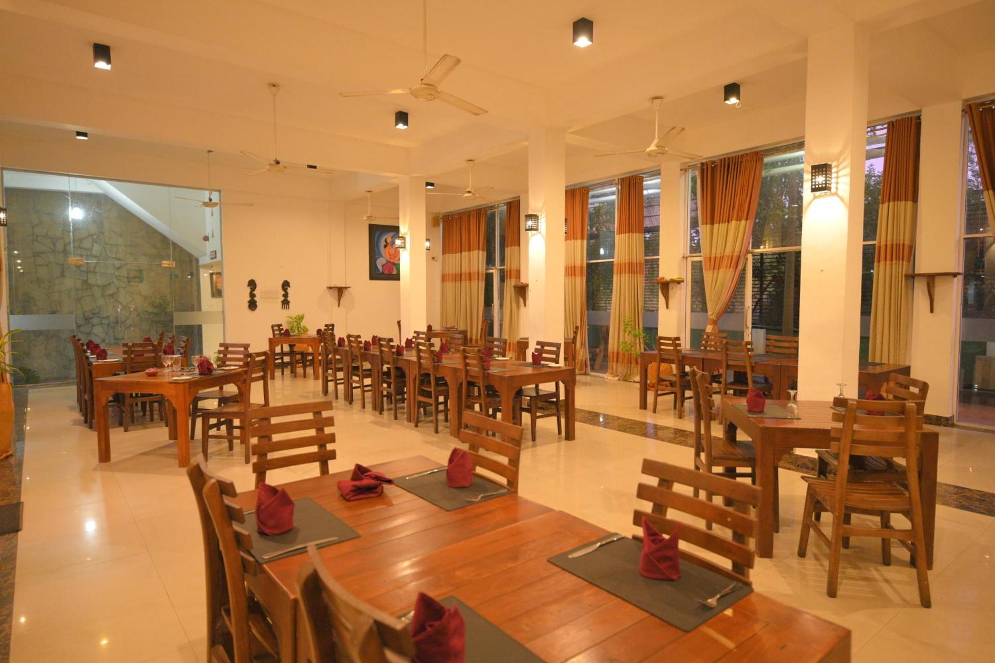 Ceylan Lodge Anuradhapura Luaran gambar